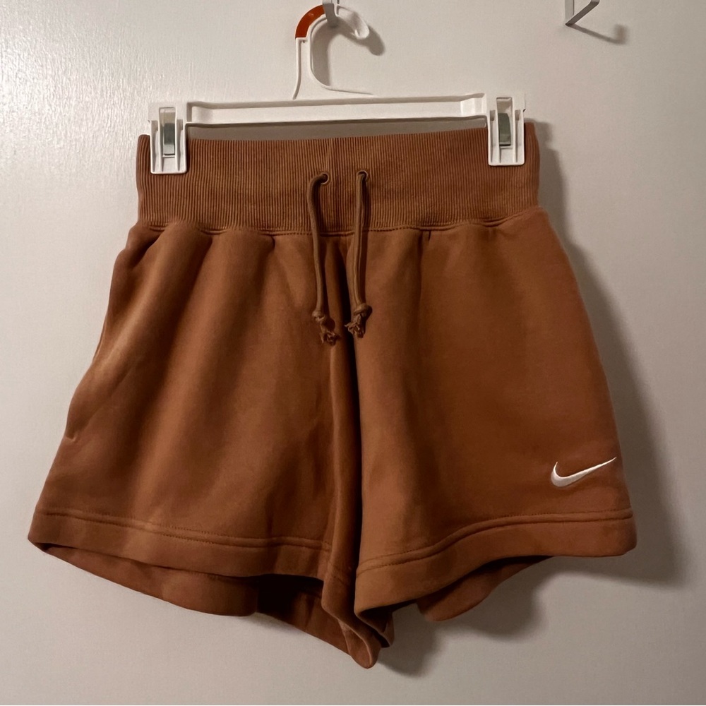 Nike Sportswear Phoenix Fleece High Waisted Shorts NWT size XS
